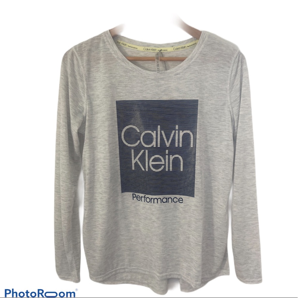 Calvin Klein performance long sleeve top size M